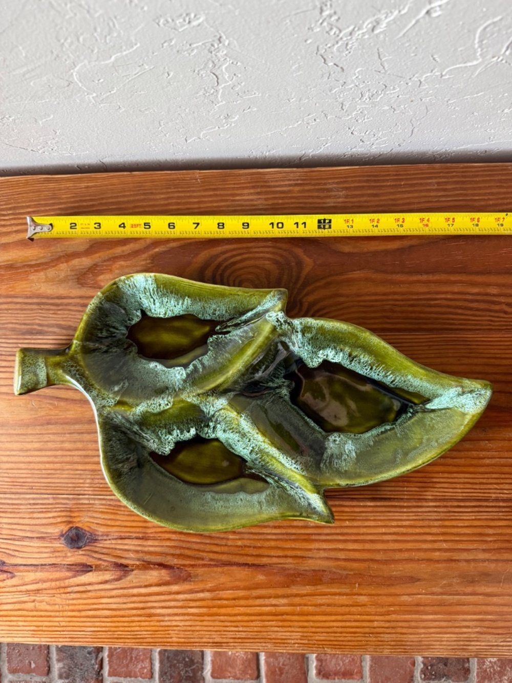 Mid-Century Modern 1960's Wade of California Pottery  Green Divided Leaf Dish - Picture 11 of 14